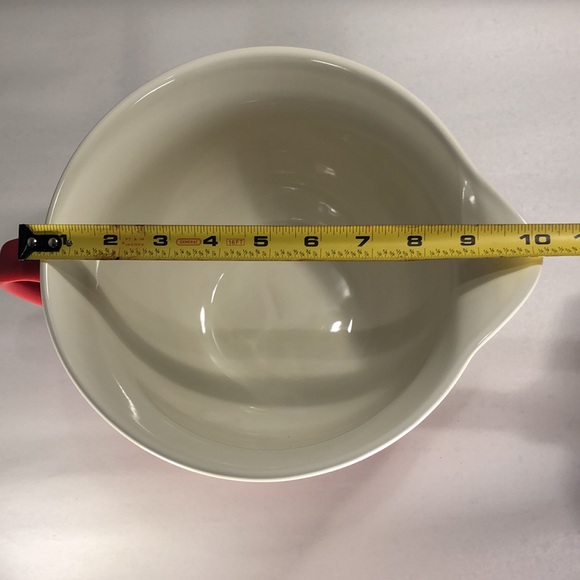 The Bakeshop Mixing Bowl “Santa’s Helper” Christmas Red Baking Bowl With Handle - Picture 5 of 6